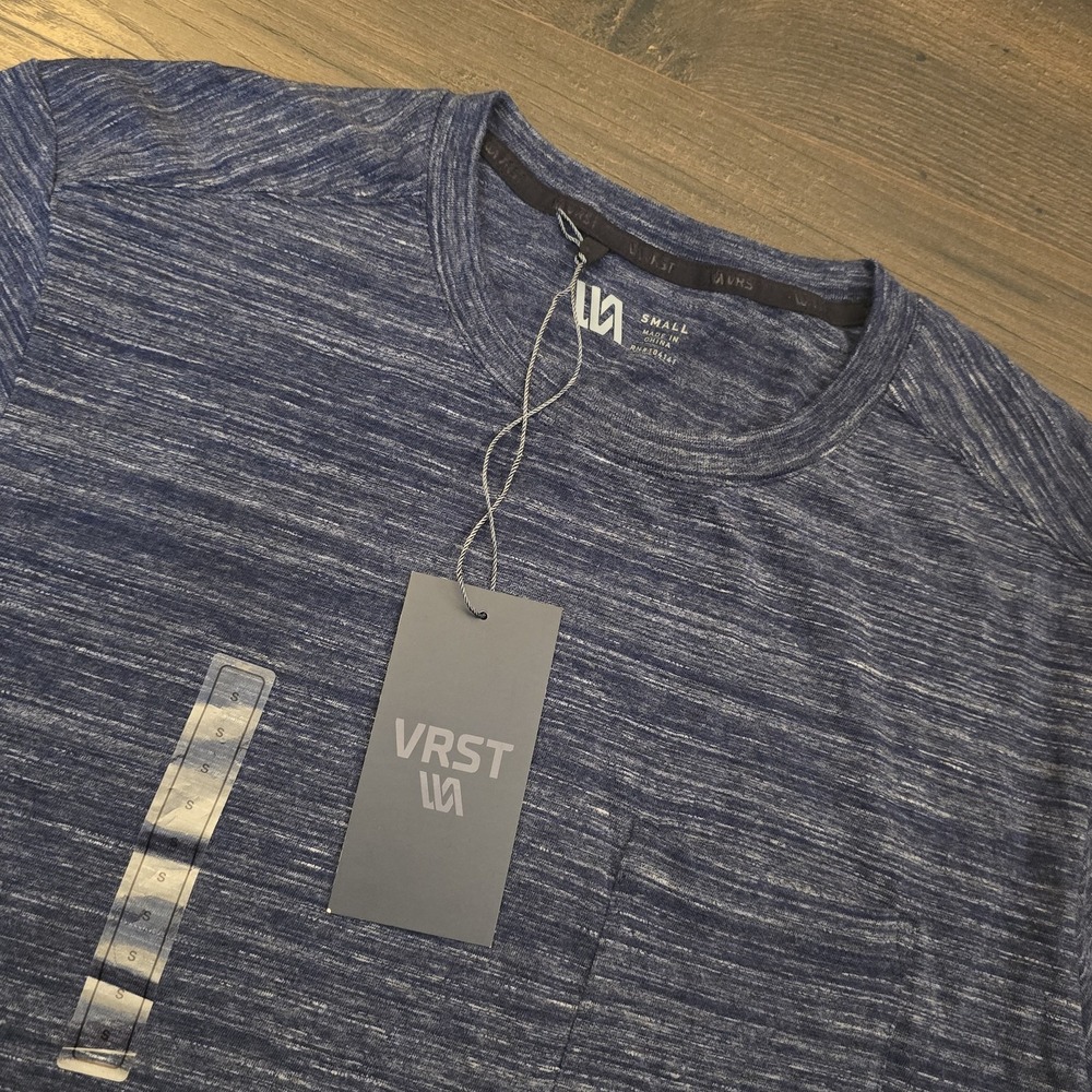 VRST Essential Pocket Tee Mens S Pure Blue NWT Basic‎ Casual Activewear